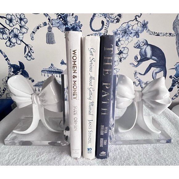 PAIR LUCITE Bookends White High Gloss Bow Modern Contemporary Feminine Designer - Picture 1 of 12